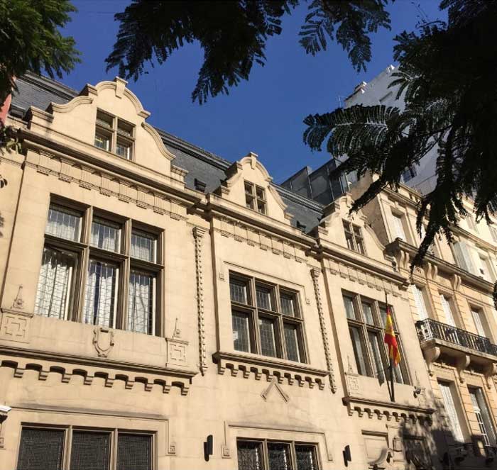 Visita-la-página-del-Consulado-General-de-España-en-Buenos-Aires